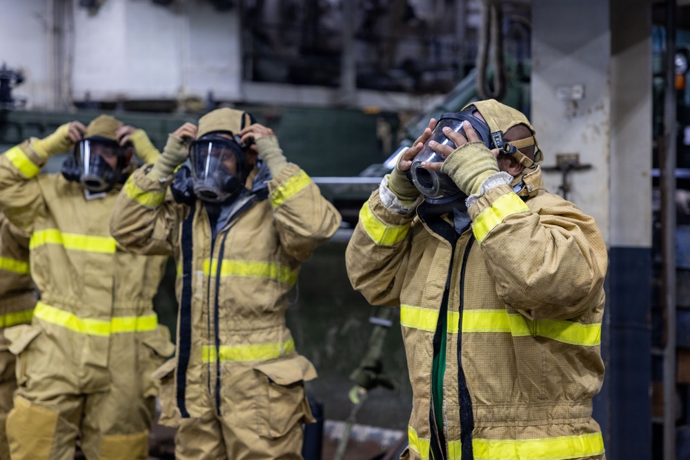 USS Iwo Jima Conducts Damage Control Training