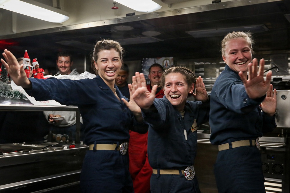 Frank E. Petersen Jr. hosts MWR talent show