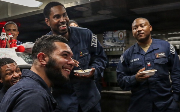 Frank E. Petersen Jr. hosts MWR talent show