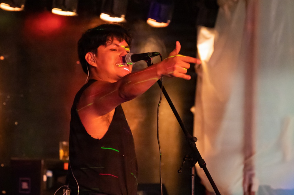 NSF Diego Garcia hosts Armed Forces Entertainment’s event