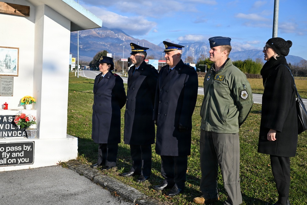 Aviano AB honors the fallen during remembrance ceremony