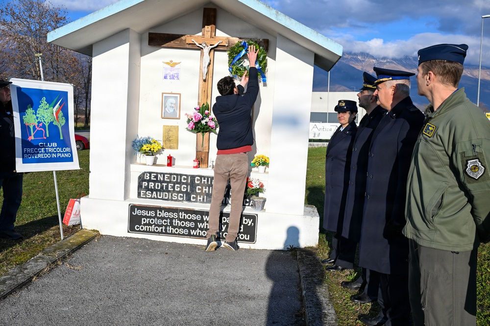 Aviano AB honors the fallen during remembrance ceremony