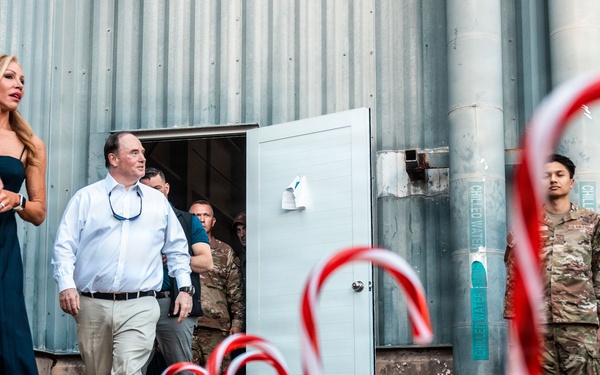 SecNav visits Jose Aponte