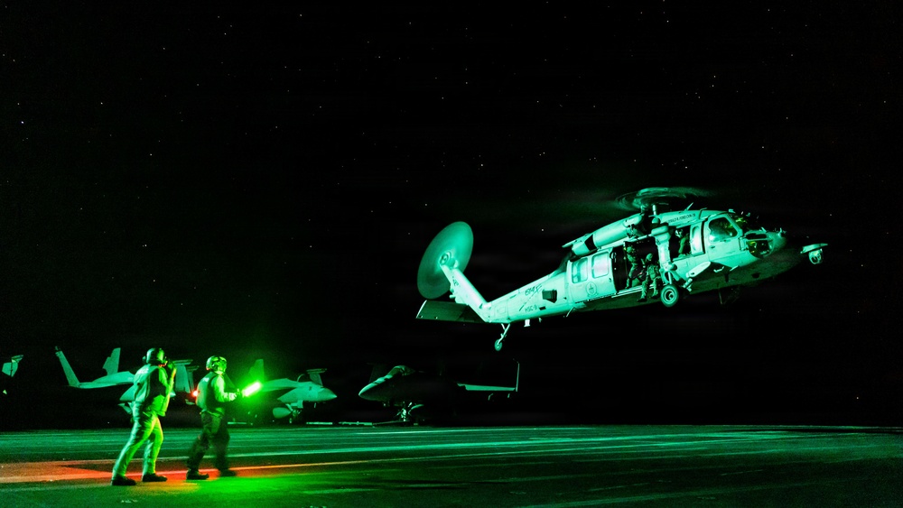 USS Gerald R. Ford (CVN 78) Hoist and Extraction Exercise