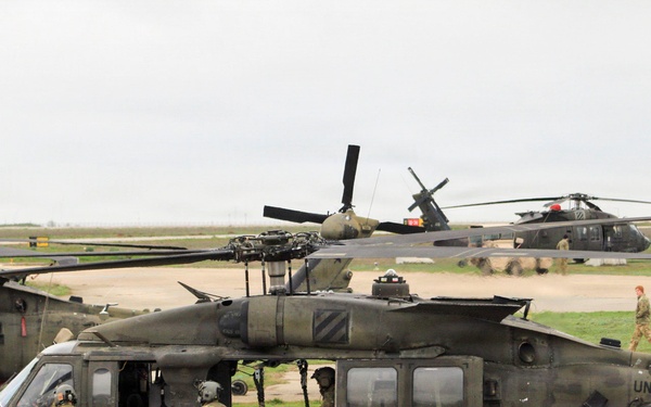 TF Brawlers conduct sling load training in Romania