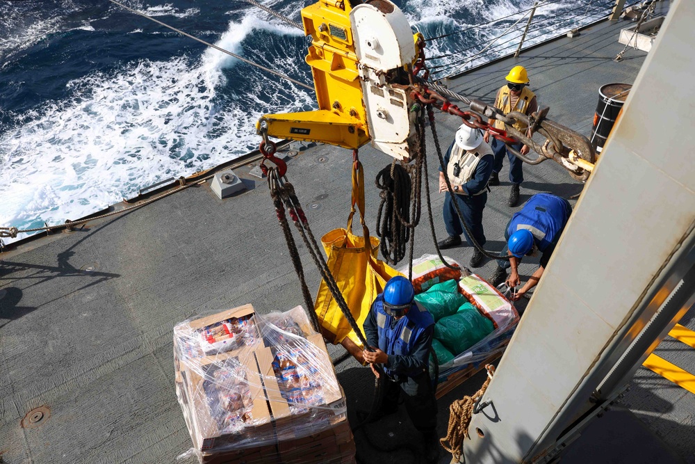 USS Thomas Hudner (DDG 116) Replenishment-at-sea