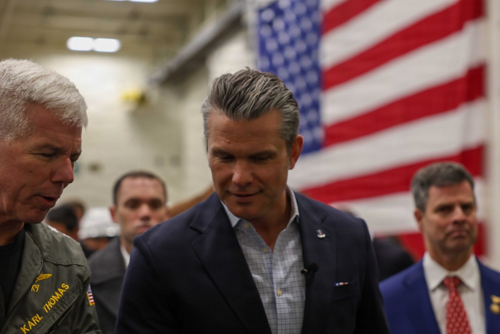 SECWAR visit PCU John F. Kennedy (CVN 79)