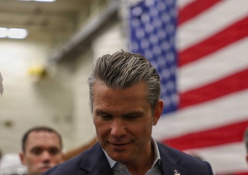 SECWAR visit PCU John F. Kennedy (CVN 79)