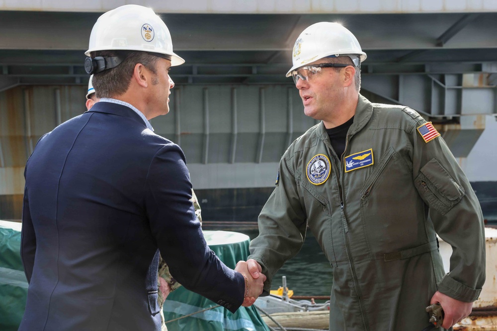 SECWAR visits PCU John F. Kennedy (CVN 79)