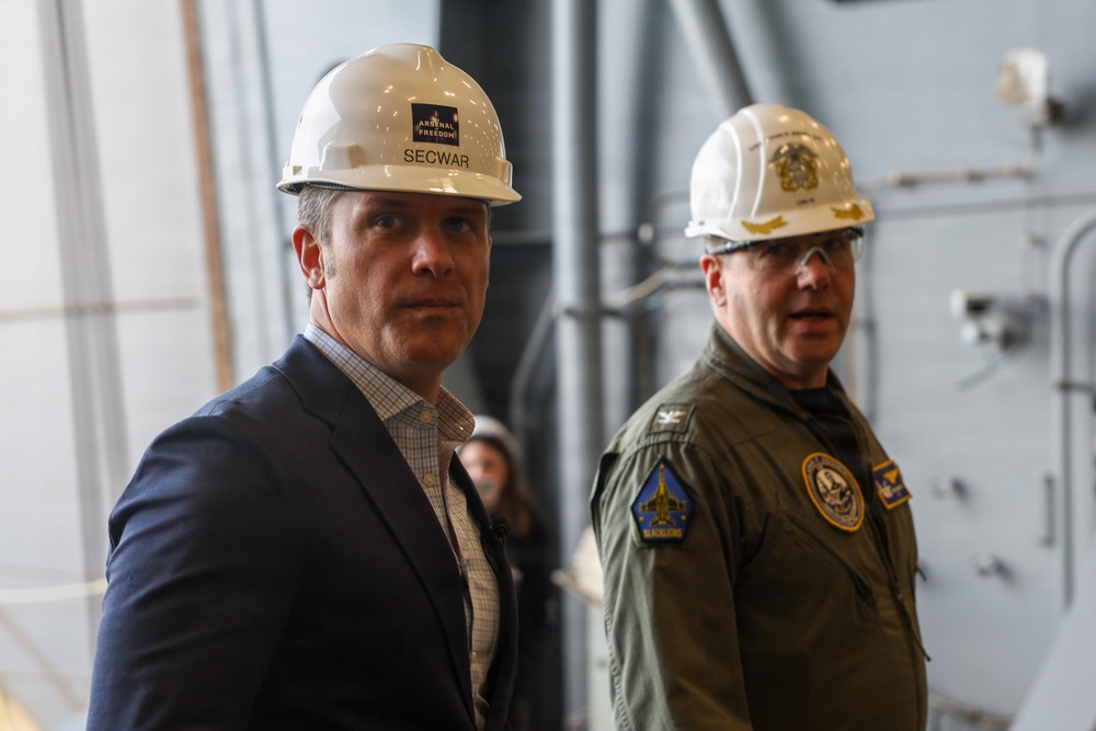 SECWAR visits PCU John F. Kennedy (CVN 79)