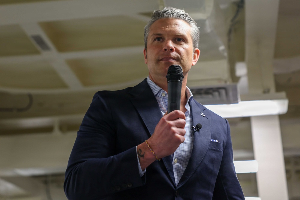 SECWAR visits PCU John F. Kennedy (CVN 79)