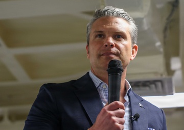 SECWAR visits PCU John F. Kennedy (CVN 79)