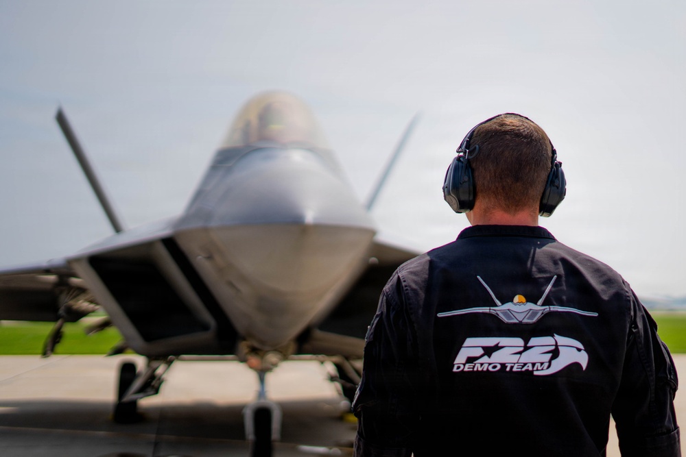 F-22 Raptor Aerial Demonstration Team performs at EAA Air Venture Oshkosh 2025