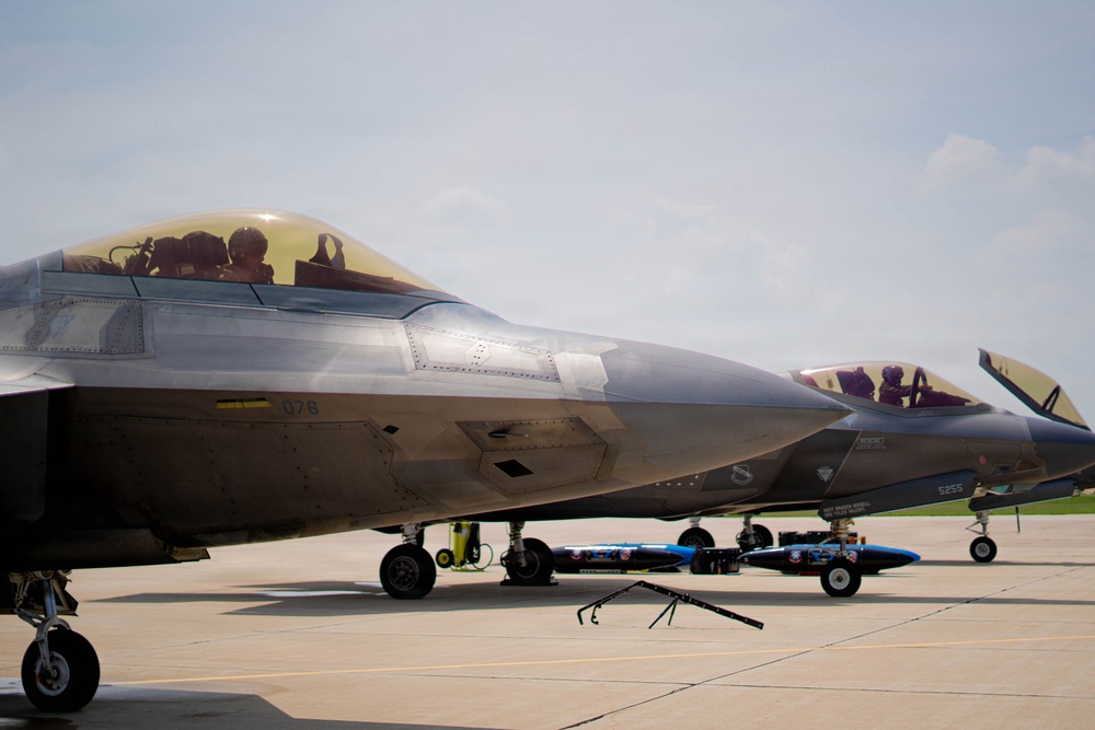 F-22 Raptor Aerial Demonstration Team performs at EAA Air Venture Oshkosh 2025