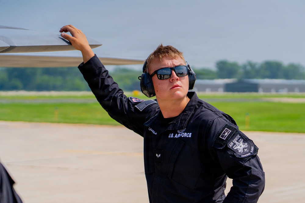 F-22 Raptor Aerial Demonstration Team performs at EAA Air Venture Oshkosh 2025