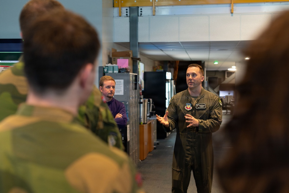 Strategic insight: Royal Norwegian Air Force visits ShOC-N, H2O