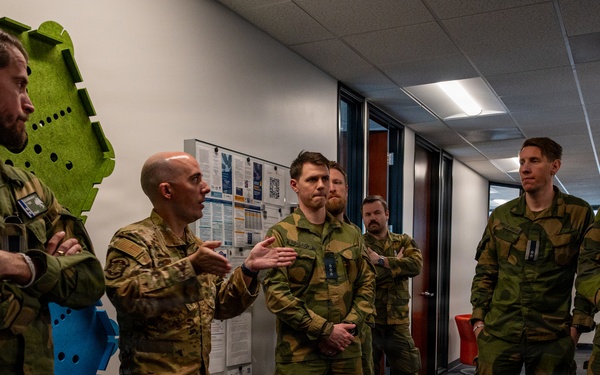 Strategic insight: Royal Norwegian Air Force visits ShOC-N, H2O