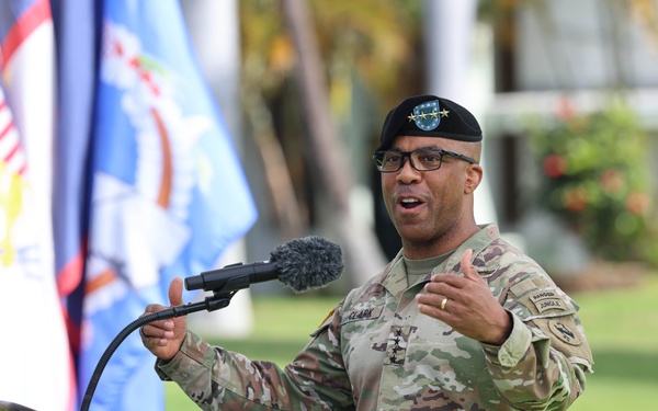 Lt. Gen. Scott A. Winter &amp; Maj. Gen. Giles J.S. Corelia Flying V