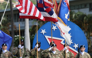 USARPAC Ceremony Honors Incoming and Outgoing Australian Generals