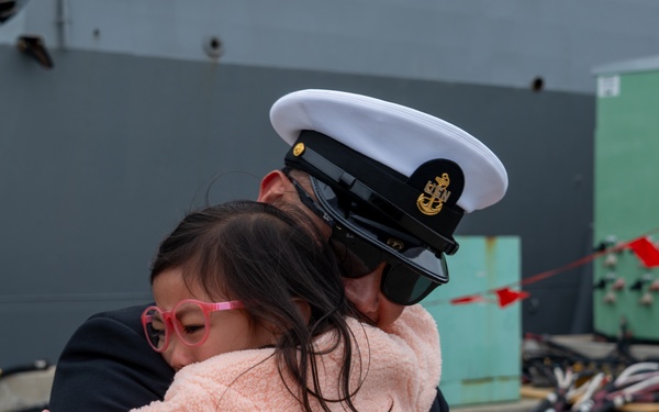 USS Fitzgerald (DDG 62) Returns to Homeport