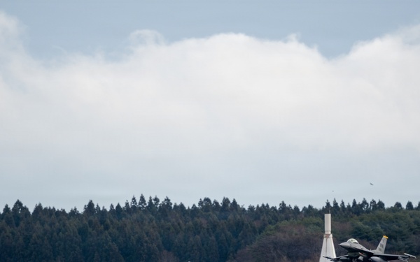 Misawa F-16 Takes Off for Exercise Pacific Rooster