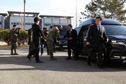 ROK-U.S. Combined Forces Command Hosts Republic of Korea Minister of National Defense