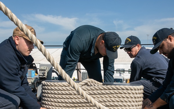 USS Mitscher (DDG 57) Sailors conduct sea and anchor