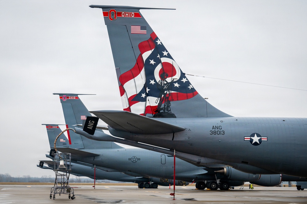 KC-135 oil extraction