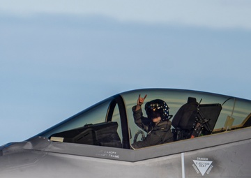 F-35 Demo Team Practices During Off-Season