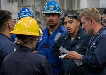 Makin Island Conducts LCAC Recovery Drill