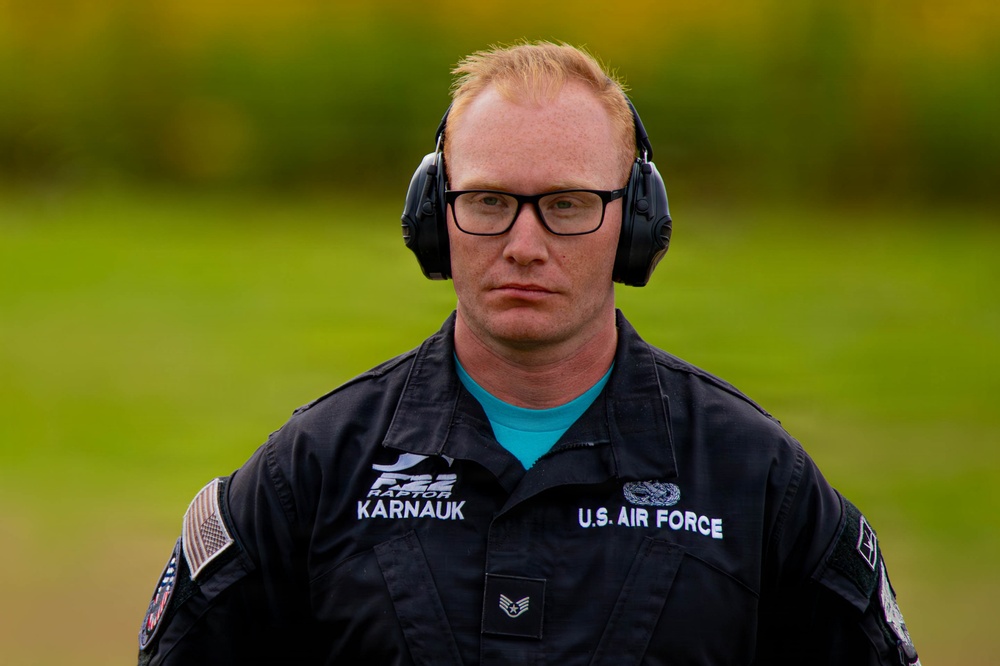 F-22 Raptor Aerial Demonstration Team performs at Air Show London Skydrive 2025