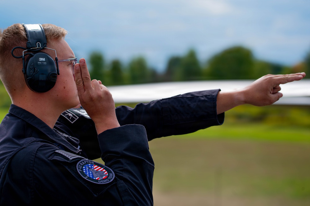 F-22 Raptor Aerial Demonstration Team performs at Air Show London Skydrive 2025