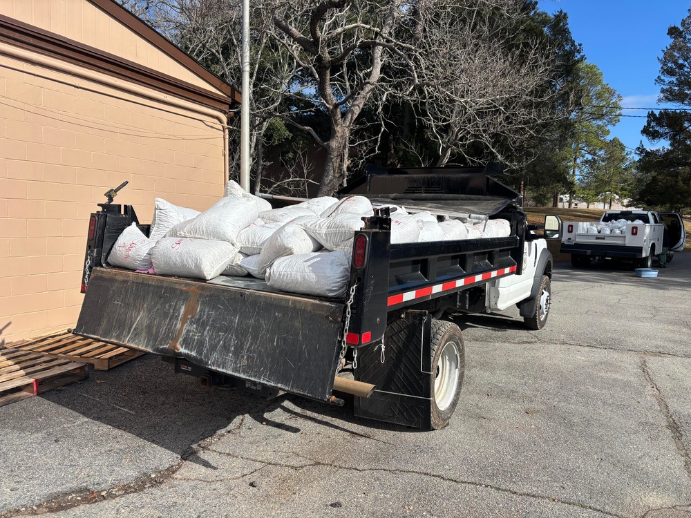 Floating Acorns on the Flint: A Collaboration for White Oak Reforestation in Georgia