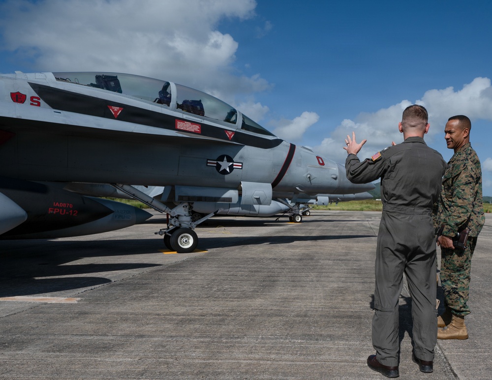The commanding general of II Marine Expeditionary Force visits Puerto Rico