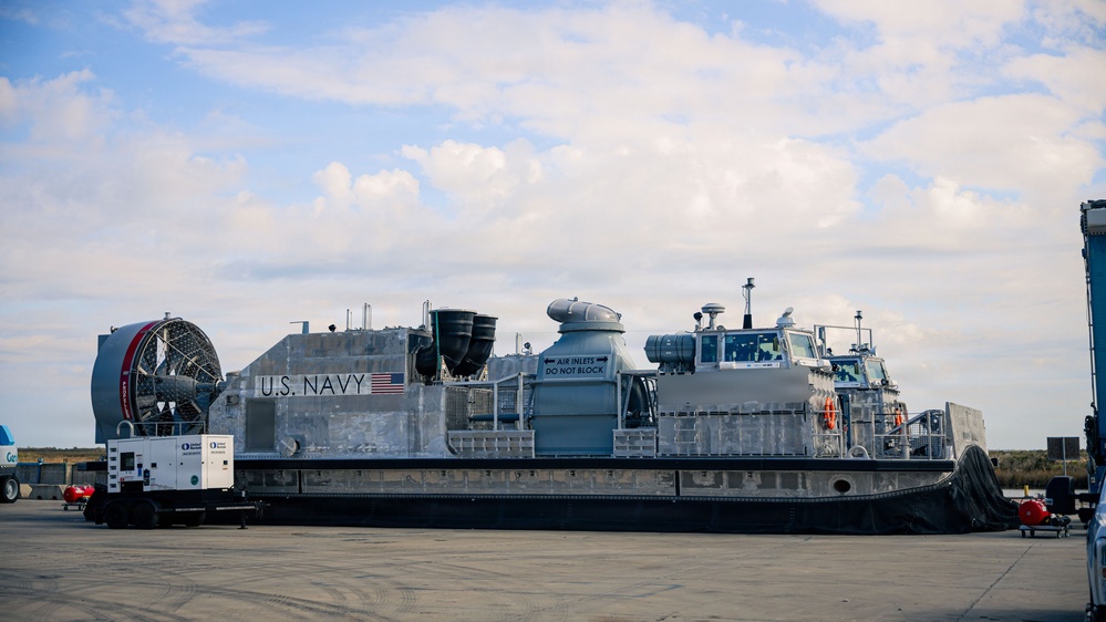 U.S. Marines and Sailors Visit Textron System Facilities