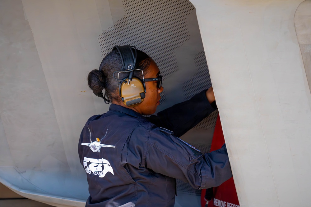 F-22 Raptor Aerial Demonstration Team performs at the Airpower Over Hampton Roads Airshow 2025