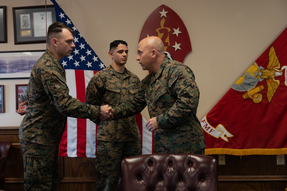 2nd Mardiv Commanding General Awards Marines with Challenge Coins