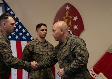 2nd Mardiv Commanding General Awards Marines with Challenge Coins