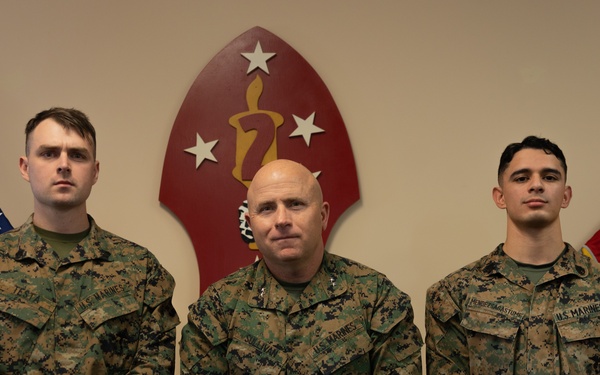 2nd Mardiv Commanding General Awards Marines with Challenge Coins