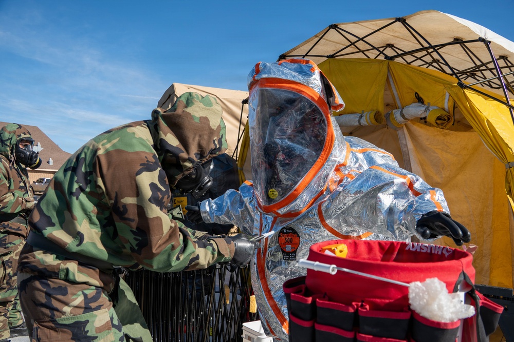 U.S., Mexican and Canadian forces train together during Fuerzas Amigas 2025