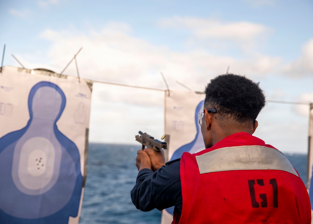 Makin Island Conducts Underway Live Fire Exercise