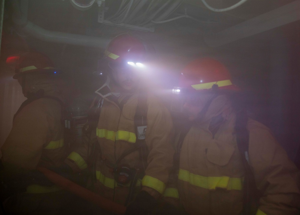 Makin Island Conducts General Quarters Drill