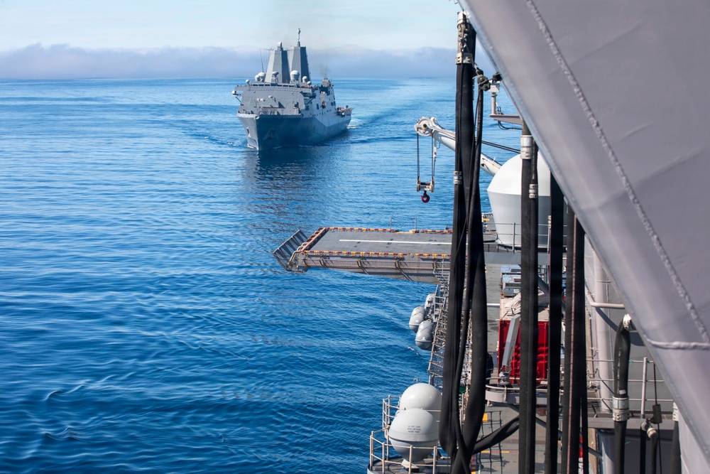 Makin Island Conducts RAS with Anchorage