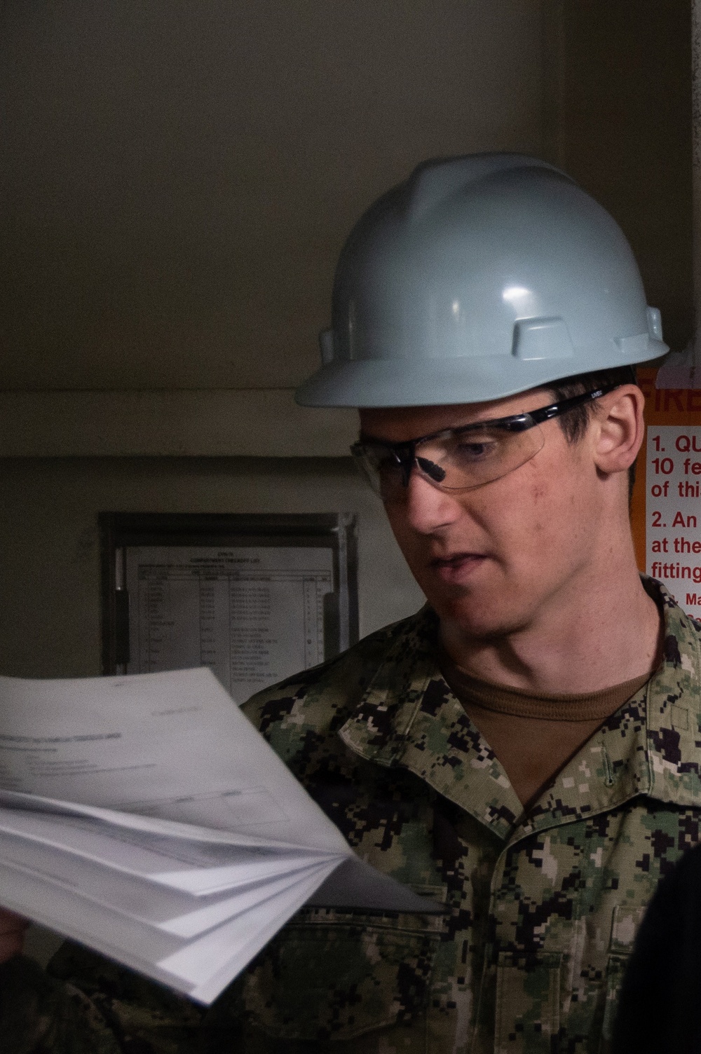 Ronald Reagan Sailors and PSNS Contractors Conduct Maintenance