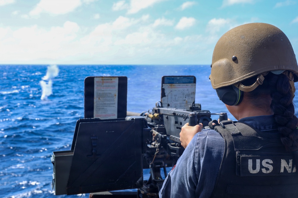 USS Mahan (DDG 72) Live-Fire Exercise