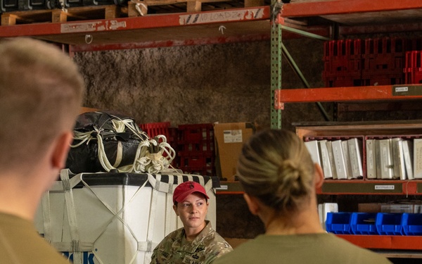 AFCENT Airmen attend Army Rigger training