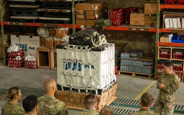 AFCENT Airmen attend Army Rigger training