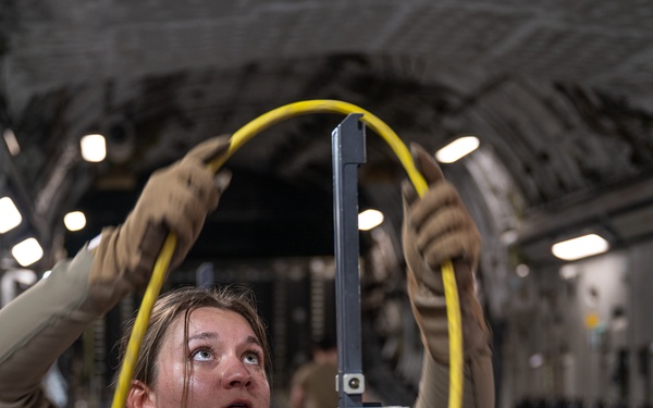 379 EAES team provides patient care aboard C-17 Globemaster III aircraft