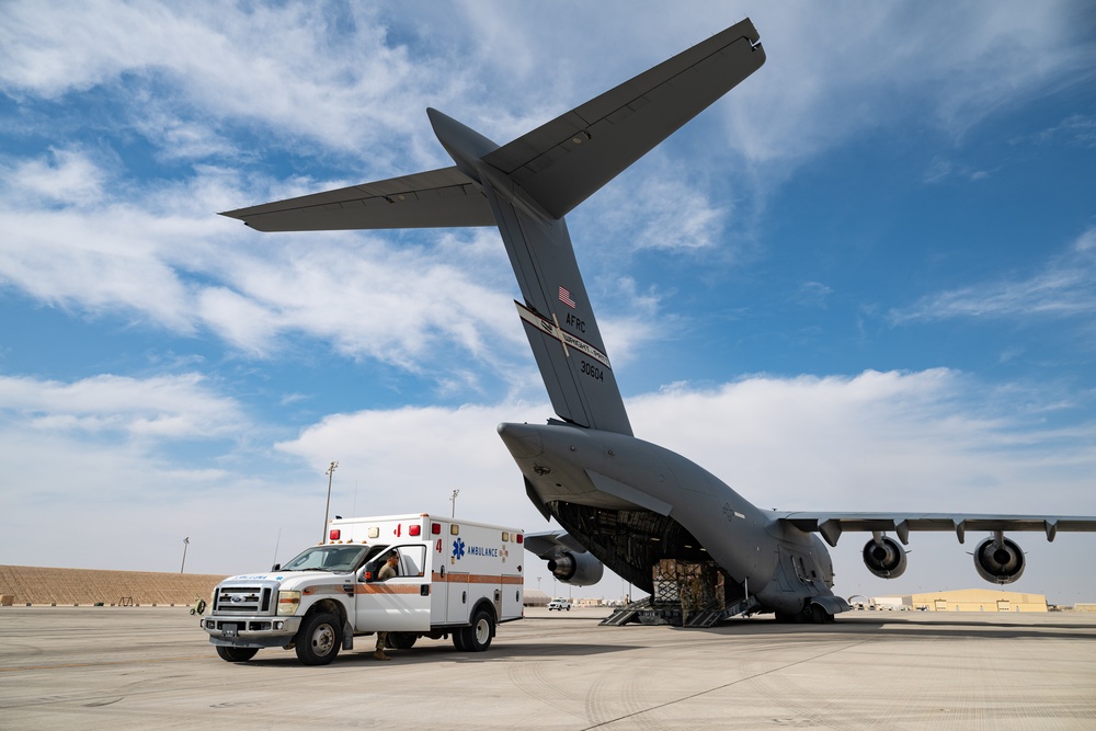 379 EAES team provides patient care aboard C-17 Globemaster III aircraft