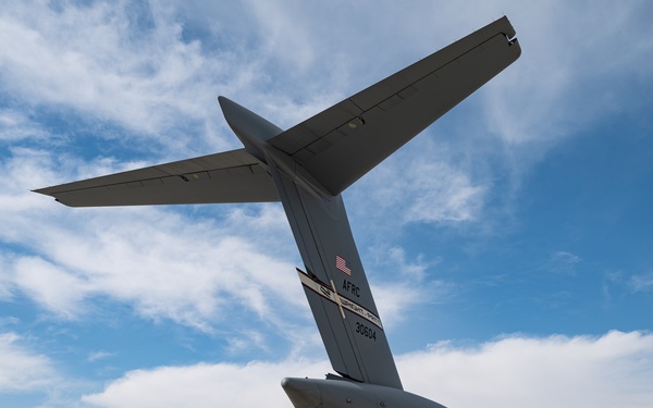 379 EAES team provides patient care aboard C-17 Globemaster III aircraft